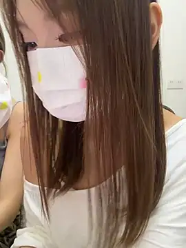 Snapshot of QIQI-QIQI-01 chatting on July 1, 2026, 12:18 pm QIQI-QIQI-01 online show from July 1, 2026, 12:18 pm