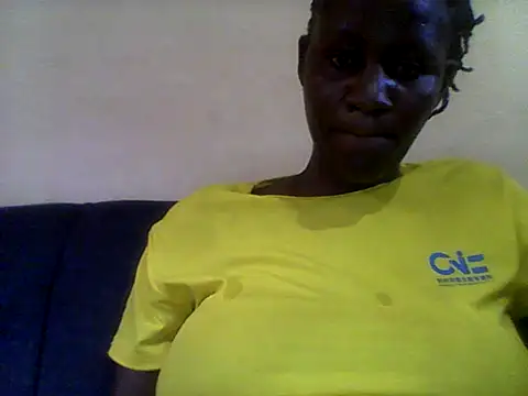 Snapshot of Angelbee_ chatting on July 11, 2026, 12:41 pm Angelbee online show from July 11, 2026, 12:41 pm