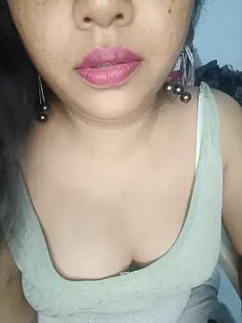 Snapshot of Baby_g77 chatting on June 12, 2026, 6:18 pm Baby g77 online show from June 12, 2026, 6:18 pm