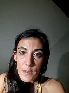 safadinha215 online show from June 20, 2026, 7:55 am