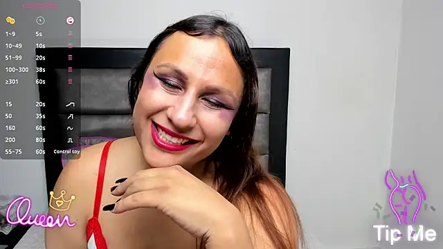 WildDolls online show from July 28, 2026, 12:48 pm