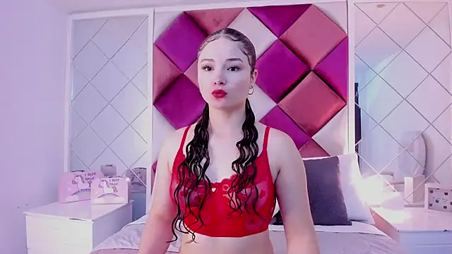 CamilaSaez online show from July 20, 2026, 1:13 pm