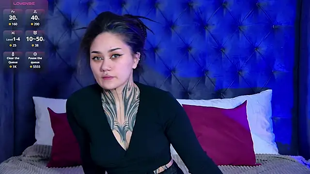 Snapshot of KarenHotFlirt chatting on June 8, 2026, 2:17 pm KarenHotFlirt online show from June 8, 2026, 2:17 pm