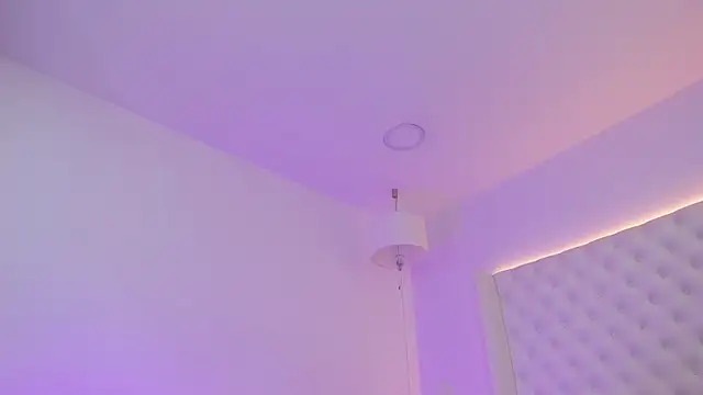 Nicollesanchezz online show from June 25, 2026, 1:26 pm