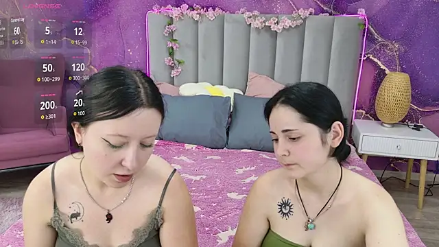 Snapshot of RuthHalll chatting on July 17, 2026, 10:00 am RuthHalll online show from July 17, 2026, 10:00 am