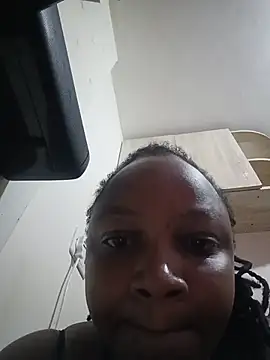 Brendahlove online show from June 4, 2026, 6:19 am