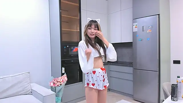 Snapshot of akari_star chatting on June 7, 2026, 12:15 am akari star online show from June 7, 2026, 12:15 am