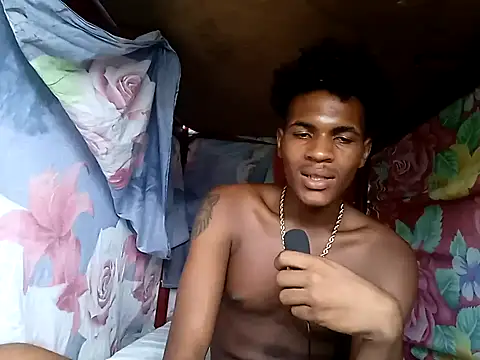 Snapshot of dantecruz19 chatting on July 12, 2026, 8:33 pm dantecruz19 online show from July 12, 2026, 8:33 pm