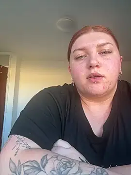 Snapshot of Untamed_Soul chatting on June 8, 2026, 6:19 pm Untamed Soul online show from June 8, 2026, 6:19 pm