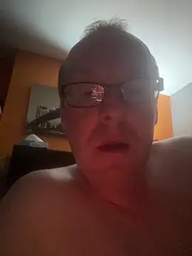 Snapshot of Palered chatting on June 11, 2026, 11:03 pm Palered online show from June 11, 2026, 11:03 pm