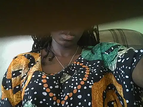 Prettyboo00 online show from June 9, 2026, 9:43 am