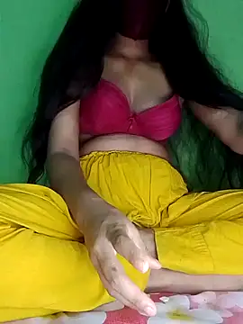 Snapshot of Marineii chatting on June 6, 2026, 4:44 pm Marineii online show from June 6, 2026, 4:44 pm