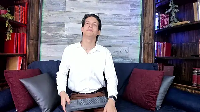 Snapshot of LevinFox chatting on July 28, 2026, 11:28 am LevinFox online show from July 28, 2026, 11:28 am