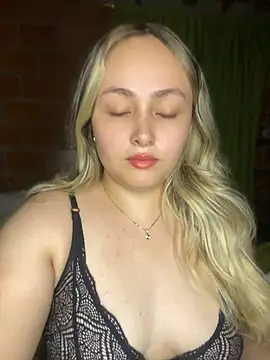 Snapshot of Rositafresitaa chatting on June 26, 2026, 1:54 am Rositafresitaa online show from June 26, 2026, 1:54 am
