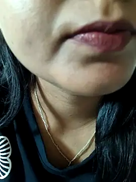 Snapshot of sheela_3563 chatting on July 11, 2026, 7:22 am sheela 3563 online show from July 11, 2026, 7:22 am