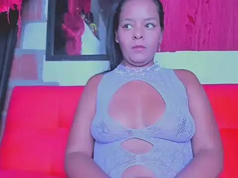 ViolettaHot 35 online show from July 18, 2026, 1:43 am