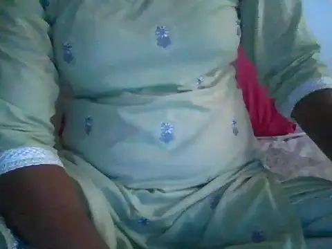 Snapshot of Ishita_01 chatting on June 12, 2026, 12:53 am Ishita 01 online show from June 12, 2026, 12:53 am