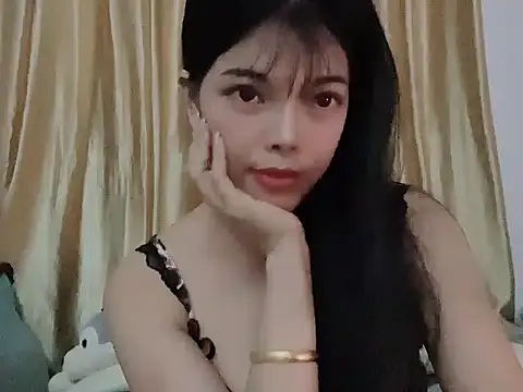 Karen8686 online show from June 22, 2026, 4:04 pm