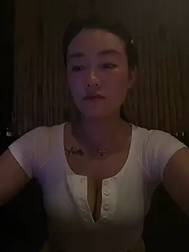 Snapshot of mollymm chatting on July 9, 2026, 1:15 pm mollymm online show from July 9, 2026, 1:15 pm