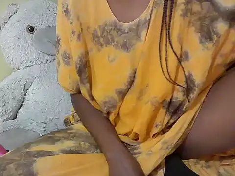 Snapshot of lilmomaa chatting on July 13, 2026, 6:55 pm lilmomaa online show from July 13, 2026, 6:55 pm