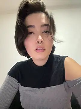 sweetchloe   online show from June 10, 2026, 9:46 pm