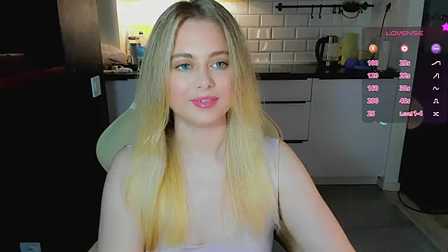 Snapshot of blonde_kellyy chatting on July 12, 2026, 3:08 am blonde kellyy online show from July 12, 2026, 3:08 am