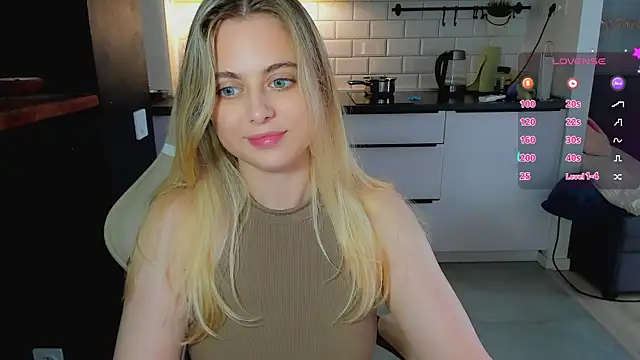 Snapshot of blonde_kellyy chatting on July 29, 2026, 4:21 am blonde kellyy online show from July 29, 2026, 4:21 am