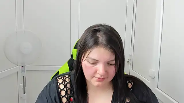 Snapshot of MargaretDark chatting on July 1, 2026, 12:18 pm MargaretDark online show from July 1, 2026, 12:18 pm