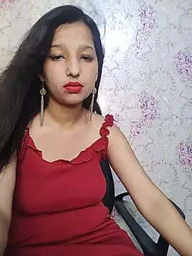 Queen Rosyy online show from July 13, 2026, 5:10 am