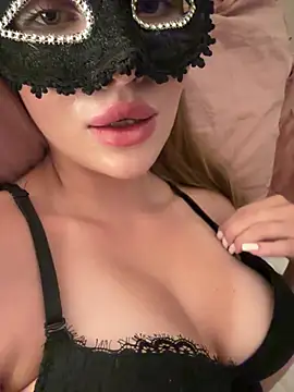 Snapshot of AlexandraMoore03 chatting on June 16, 2026, 8:11 pm AlexandraMoore03 online show from June 16, 2026, 8:11 pm