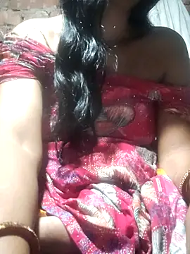 Snapshot of Tanvi-j chatting on July 11, 2026, 5:15 pm Tanvi-j online show from July 11, 2026, 5:15 pm