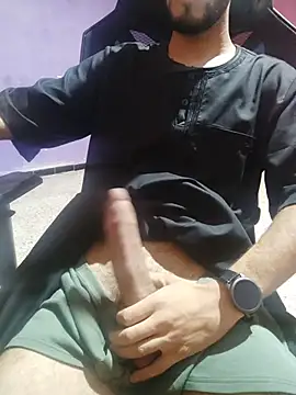Snapshot of halim_Hott chatting on July 14, 2026, 12:33 pm halim Hott online show from July 14, 2026, 12:33 pm