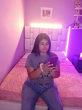 Snapshot of Nurbanu_Gat chatting on June 14, 2026, 12:19 am Nurbanu Gat online show from June 14, 2026, 12:19 am