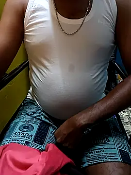 Snapshot of Lawrencedlkk007 chatting on February 26, 2025, 5:28 pm Lawrencedlkk007 online show from February 26, 2025, 5:28 pm