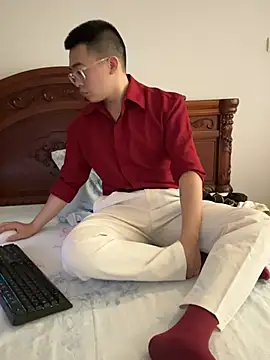 Snapshot of iamtobias chatting on June 11, 2026, 6:11 am iamtobias online show from June 11, 2026, 6:11 am