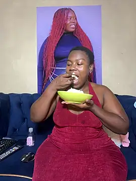Snapshot of BigBootyBrie01 chatting on June 25, 2026, 12:20 pm BigBootyBrie01 online show from June 25, 2026, 12:20 pm