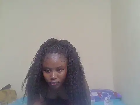cute bee online show from July 16, 2026, 3:29 pm