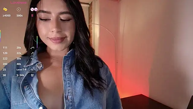 Snapshot of Isa_vargas_ chatting on June 18, 2026, 11:31 pm Isa vargas online show from June 18, 2026, 11:31 pm