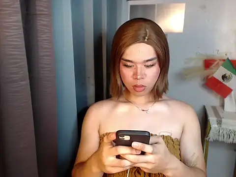 Horny HoneyX online show from July 8, 2026, 7:46 am