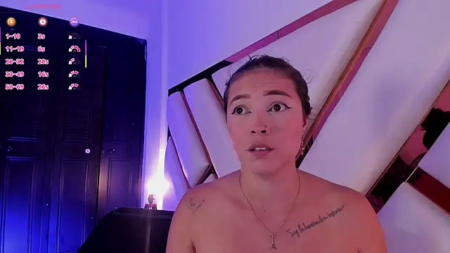 Mariana Smiith  online show from July 3, 2026, 7:42 pm