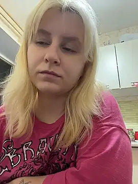 LazyFlora online show from August 5, 2026, 5:27 pm