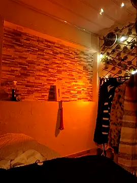 Snapshot of _valerianam chatting on June 23, 2026, 4:32 am valerianam online show from June 23, 2026, 4:32 am
