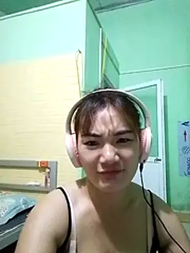 Snapshot of Voiva11 chatting on July 19, 2026, 8:56 pm Voiva11 online show from July 19, 2026, 8:56 pm