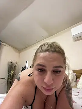 Snapshot of xLexi chatting on June 26, 2026, 10:36 pm xLexi online show from June 26, 2026, 10:36 pm