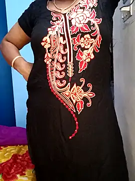 Snapshot of tamil_sarah chatting on July 11, 2026, 5:04 pm tamil sarah online show from July 11, 2026, 5:04 pm
