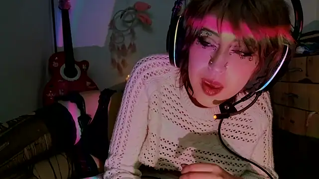 Snapshot of kittenpasive30 chatting on August 10, 2026, 2:26 am kittenpasive30 online show from August 10, 2026, 2:26 am