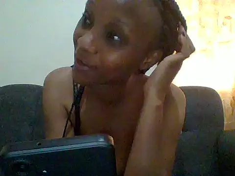 Precious-Glam online show from June 19, 2026, 7:12 am