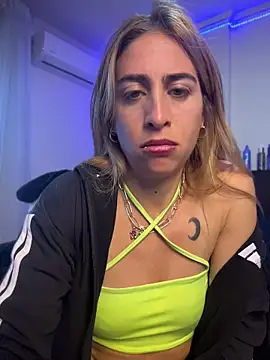 Snapshot of NicoleWilder chatting on July 28, 2026, 12:48 pm NicoleWilder online show from July 28, 2026, 12:48 pm