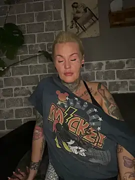 InkedMissLaBaehm online show from July 8, 2026, 10:36 pm
