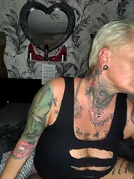 InkedMissLaBaehm online show from July 9, 2026, 10:14 pm